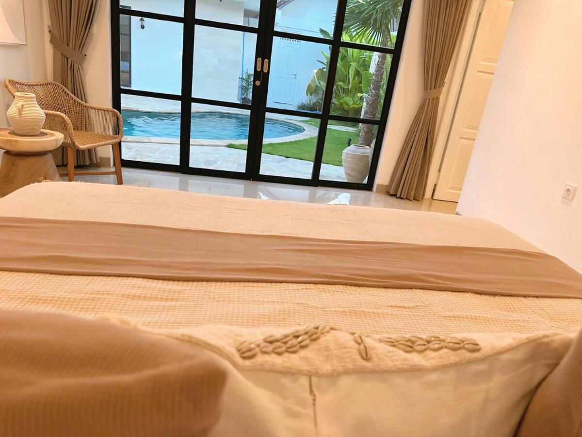 Amerta Villa Seminyak Luaran gambar